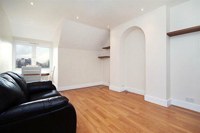 2 Bedroom Flat To Rent In Acol Road, London, NW6