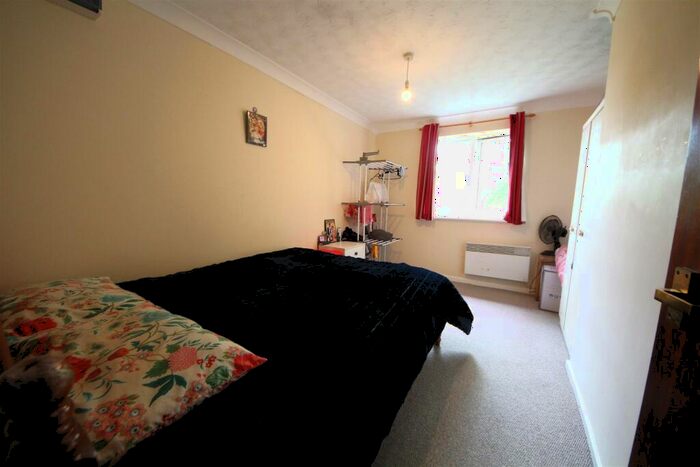 1 Bedroom Flat For Sale In Speedwell Close, Cherry Hinton, Cambridge, CB1