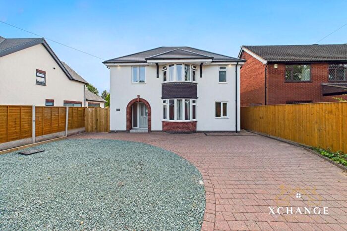 5 Bedroom Detached House For Sale In The Long Shoot, Nuneaton, CV11