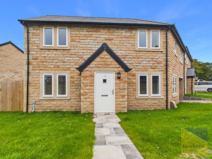 4 Bedroom Semi-Detached House To Rent In Hall Barn Drive, Longridge, PR3