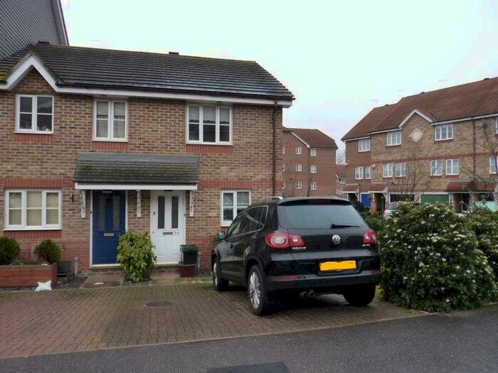 2 Bedroom Property To Rent In St Georges Close, North Thamesmead, London SE28