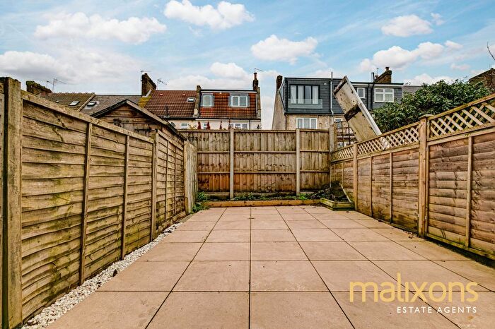 2 Bedroom Detached House For Sale In Derinton Road, London, SW17