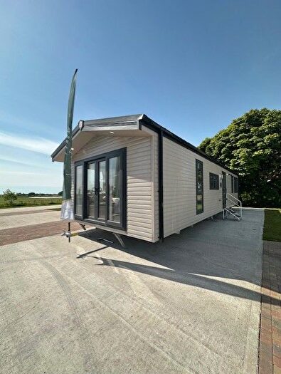 2 Bedroom Park Home For Sale In Gravel Lane, Banks, Southport, PR9