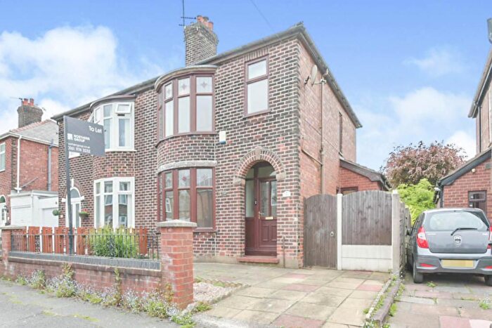 3 Bedroom Property To Rent In Northway, Manchester, M43