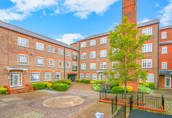 1 Bedroom Flat For Sale In Lattimore Road, St Albans, AL1