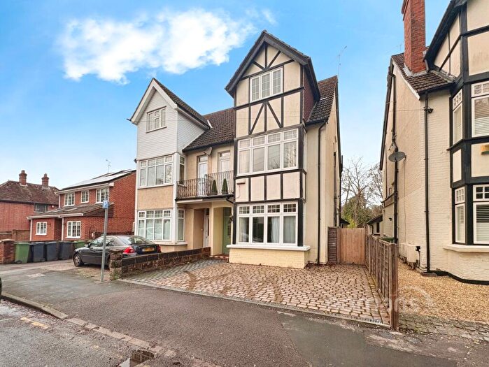 5 Bedroom Semi-Detached House For Sale In Gordon Road, Camberley, Surrey, GU15