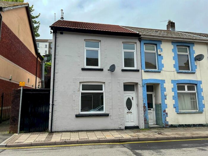 2 Bedroom End Of Terrace House To Rent In Llewellyn Street, Pontygwaith, Ferndale, CF43
