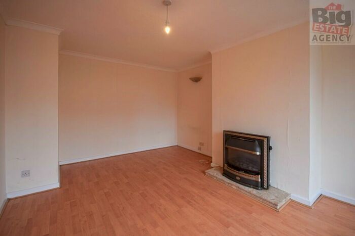 3 Bedroom Semi-Detached House To Rent In Park Avenue, Chester, Cheshire, CH4