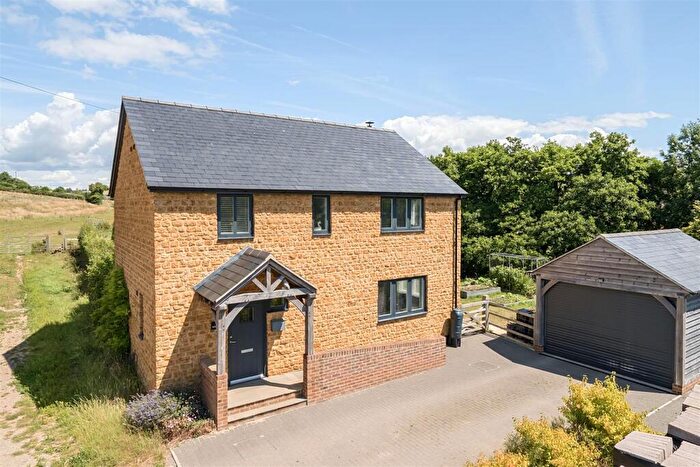 5 Bedroom Detached House For Sale In Higher Street, Bridport, DT6