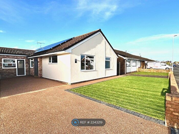 4 Bedroom Bungalow To Rent In Laurel Avenue, St. Marys Bay, Romney Marsh, TN29