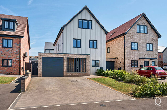 4 Bedroom Detached House For Sale In Queen Bertha Drive, Minster On Sea, Sheerness, Kent, ME12