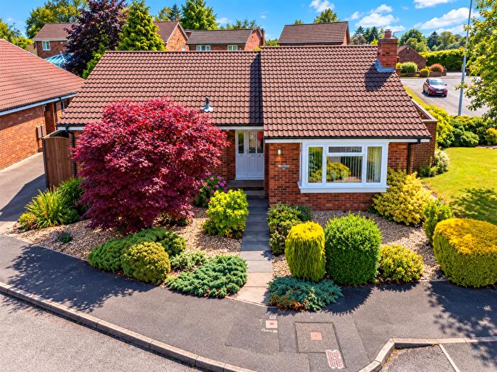 3 Bedroom Detached House For Sale In Meadow View, Buckley, CH7