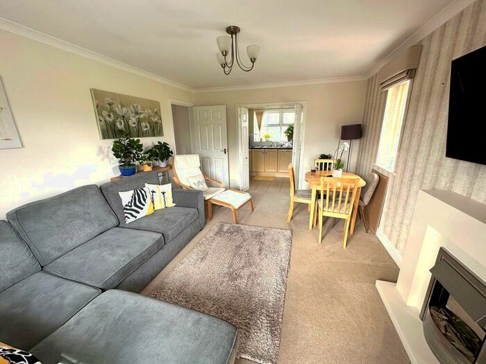 2 Bedroom Apartment To Rent In Keepers Wood Way, Gillibrands, PR7