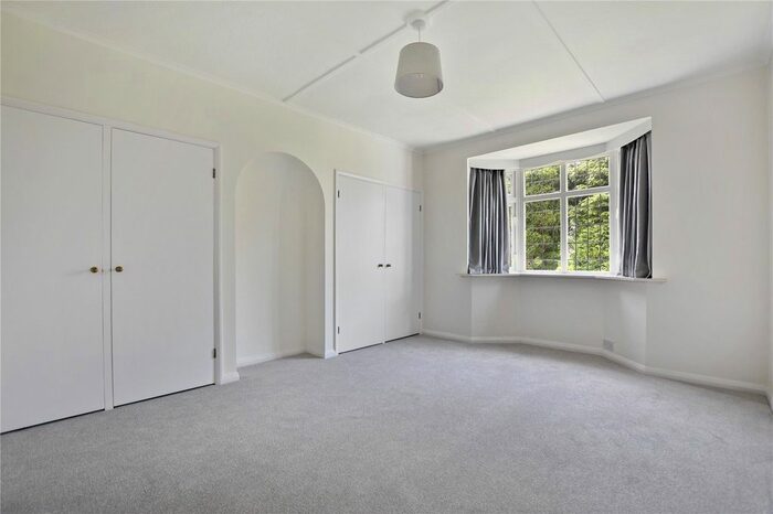 2 Bedroom Bungalow To Rent In Green Street, Chorleywood, Rickmansworth, Hertfordshire, WD3