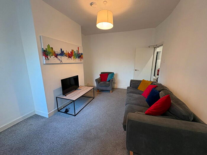 4 Bedroom Terraced House To Rent In Scarsdale Street, Salford, M6