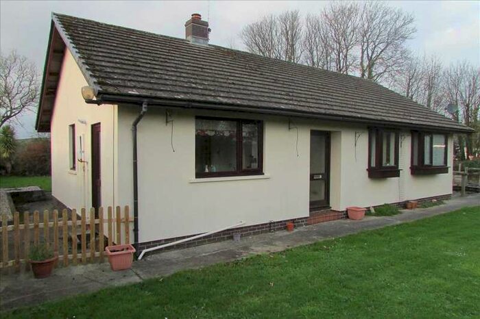 3 Bedroom Detached Bungalow For Sale In Station Cottage, Manorbier, SA70