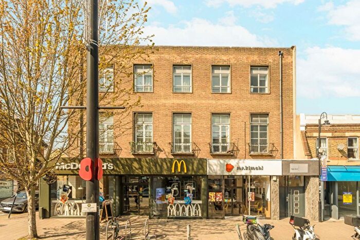 1 Bedroom Flat To Rent In High Street, New Malden, KT3