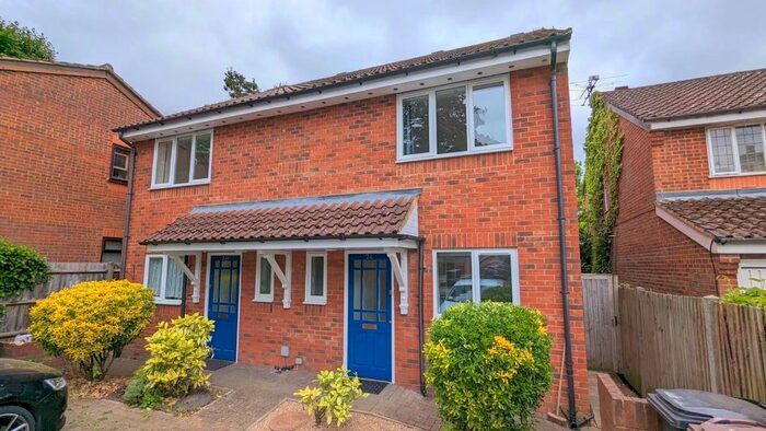 2 Bedroom Semi-Detached House To Rent In Newland Close, St Albans, Hertfordshire, AL1