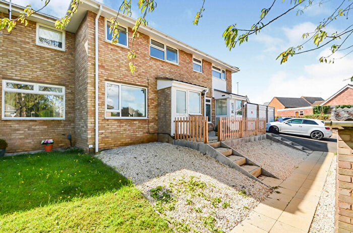 3 Bedroom Terraced House To Rent In Whitsundale Close, Finedon, NN9
