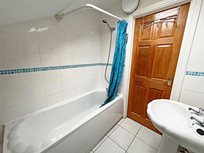 2 Bedroom Duplex To Rent In Elm Avenue, Nottingham, NG3