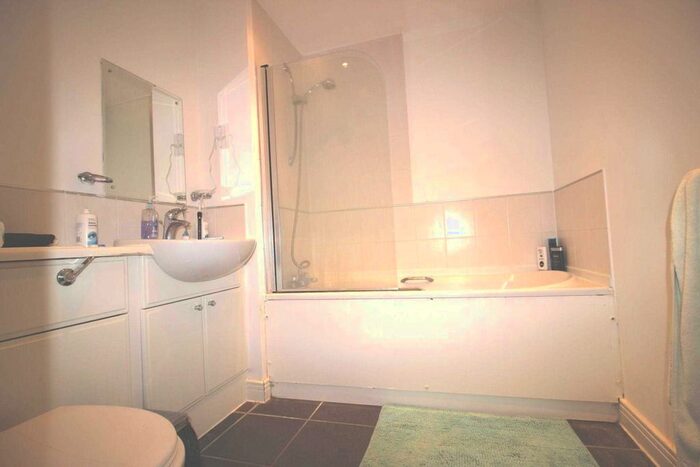2 Bedroom Flat To Rent In Sark Tower, Erebus Drive, SE28