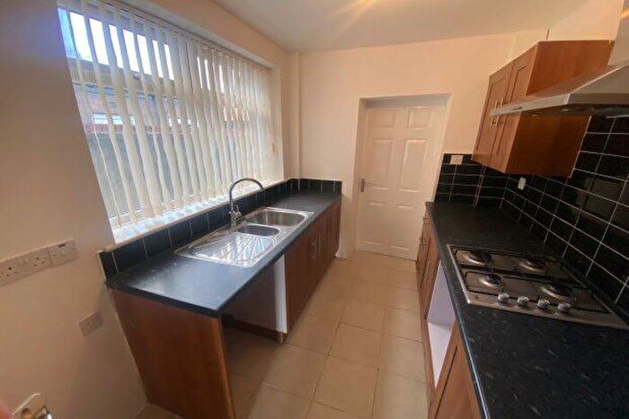 3 Bedroom Terraced House To Rent In Suffield Road, Liverpool, L4