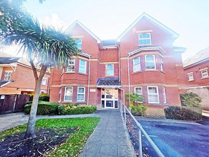 1 Bedroom Flat For Sale In Lowther Road, Bournemouth, Dorset, BH8