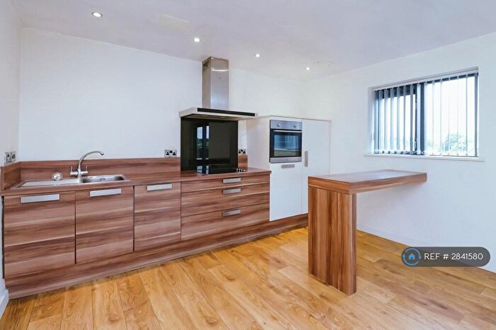 2 Bedroom Flat To Rent In Auckley, Doncaster, DN9