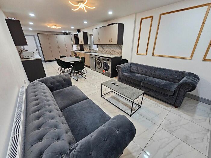 6 Bedroom Terraced House To Rent In Hubert Road, Birmingham, B29