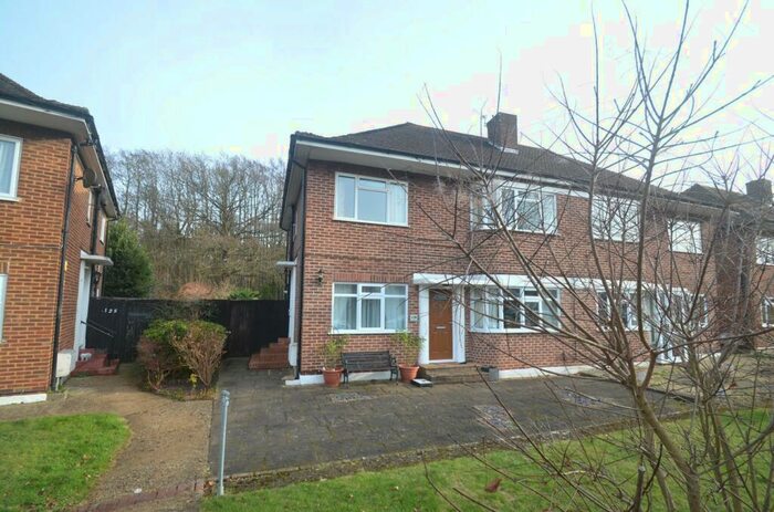 2 Bedroom Flat To Rent In Cheston Avenue, Shirley, Croydon, CR0