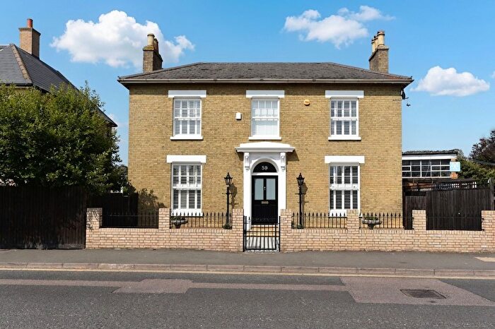 4 Bedroom Detached House For Sale In London Road, Biggleswade, SG18