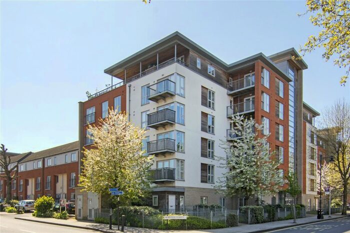 1 Bedroom Flat To Rent In Heathfield Court, Tredegar Road, London, E3