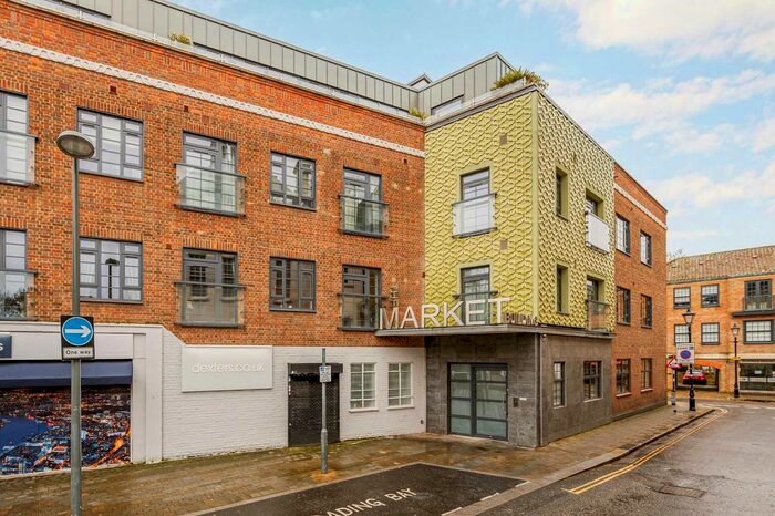 1 Bedroom Flat For Sale In The Market Building, Market Place, Brentford, TW8