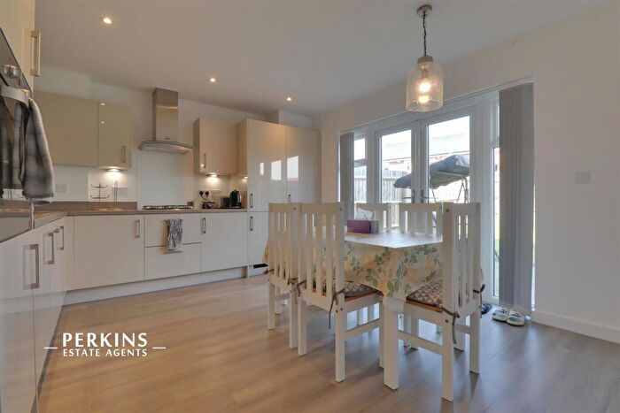 3 Bedroom House For Sale In Aylesbury, HP17