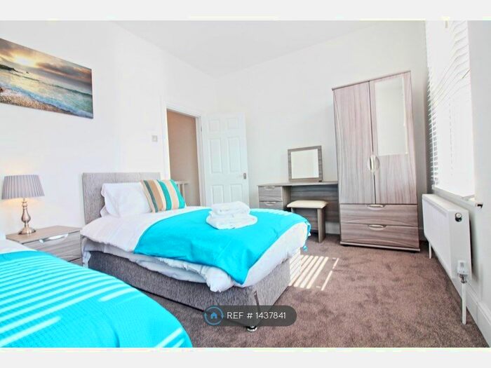 3 Bedroom Terraced House To Rent In Fairfax Drive, Westcliff-On-Sea, SS0