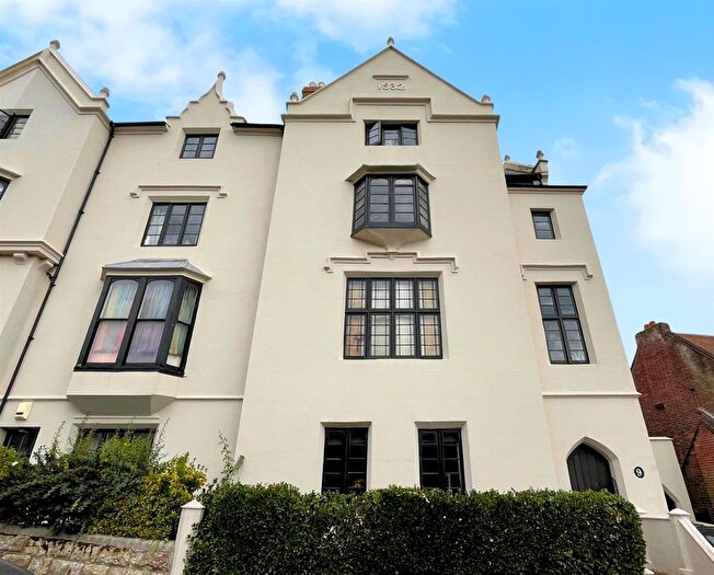 3 Bedroom Maisonette To Rent In Maze Hill, St. Leonards-On-Sea, TN38