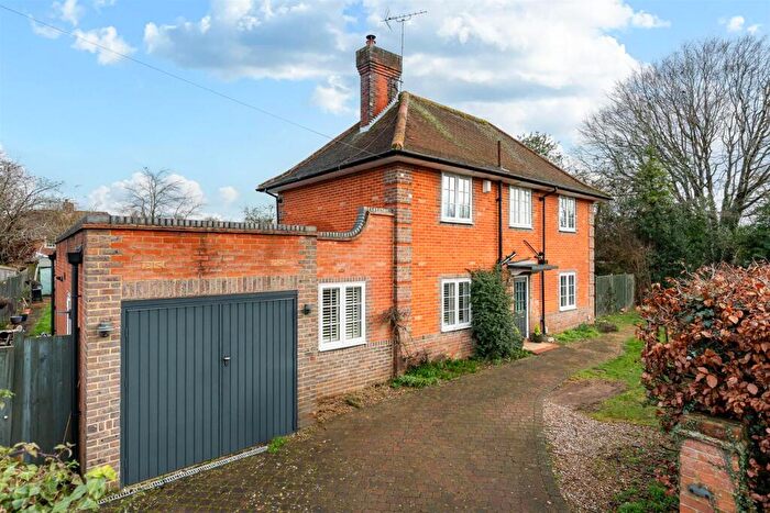 4 Bedroom Detached House For Sale In Youngs Rise, Welwyn Garden City, AL8