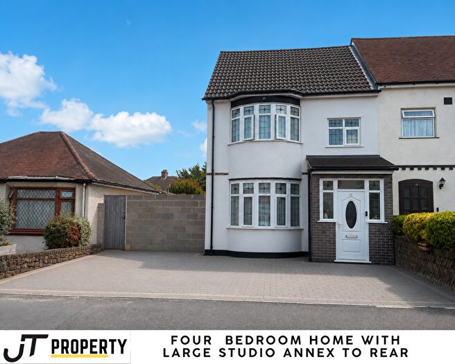 5 Bedroom Semi-Detached House To Rent In Milroy Avenue, Northfleet, Gravesend, DA11