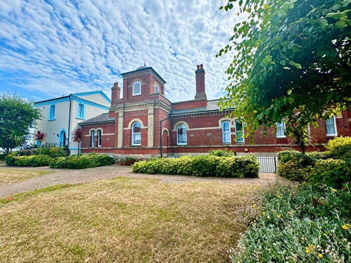 2 Bedroom Maisonette For Sale In Woodberry Way, Walton On The Naze, CO14