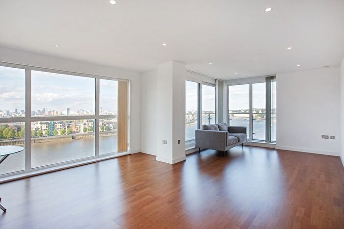 2 Bedroom Flat To Rent In Knights Tower, Deptford, SE8