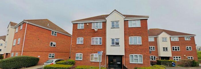 1 Bedroom Flat To Rent In Butteridges Close, Dagenham, RM9