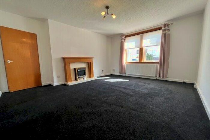 2 Bedroom Flat To Rent In Douglas Drive, Larkhall, ML9