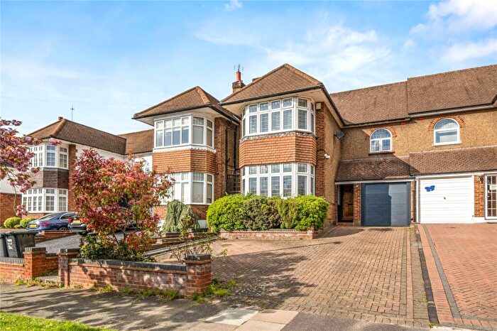 3 Bedroom Semi Detached House For Sale In Morton Way, Southgate, London, N14