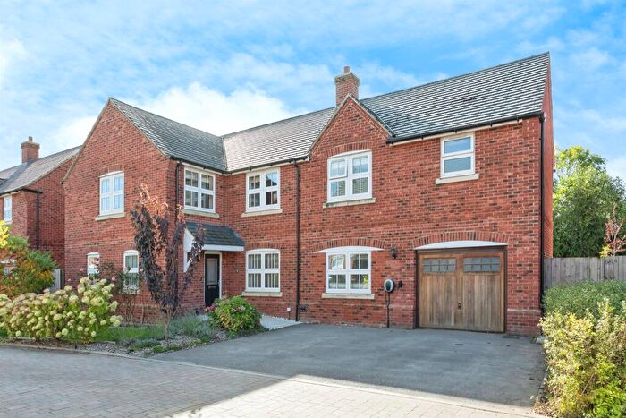 5 Bedroom Detached House For Sale In Taylor Close, Steeple Claydon, Buckingham, MK18