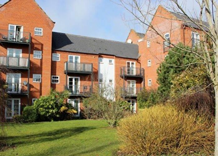 2 Bedroom Flat To Rent In Smiths Wharf, Wantage, OX12