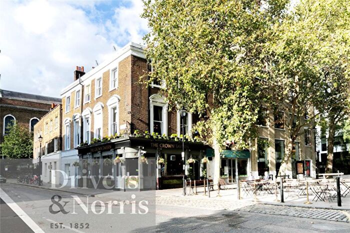 Apartment To Rent In Clerkenwell Green, Clerkenwell, London, EC1R