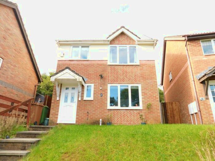 4 Bedroom Detached House To Rent In Clos-Y-Pant, Caerphilly, CF83
