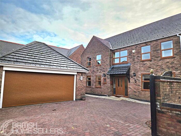 4 Bedroom Detached House For Sale In The Paddocks, Newton-on-Trent, Lincoln, Lincolnshire, LN1