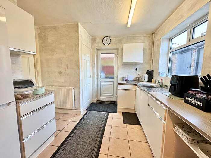 2 Bedroom Semi-Detached House For Sale In Park Avenue, Louth, LN11