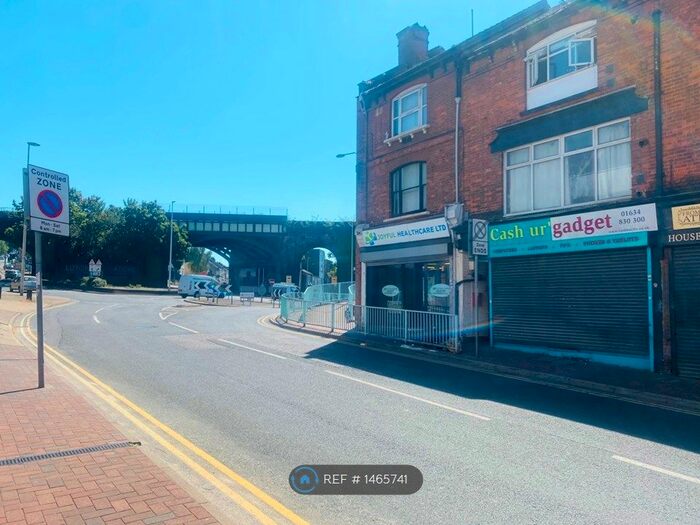 Studio To Rent In High Street, Chatham, ME4